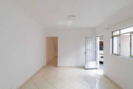 Casa à venda com 227m², 4 quartos e 4 vagas Casa à venda com 227m², 4 quartos e 4 vagasCozinha