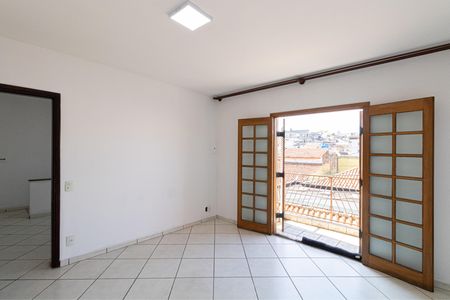 Casa à venda com 227m², 4 quartos e 4 vagas Casa à venda com 227m², 4 quartos e 4 vagasQuarto 1