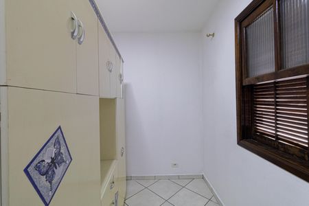 Casa à venda com 227m², 4 quartos e 4 vagas Casa à venda com 227m², 4 quartos e 4 vagasQuarto 2