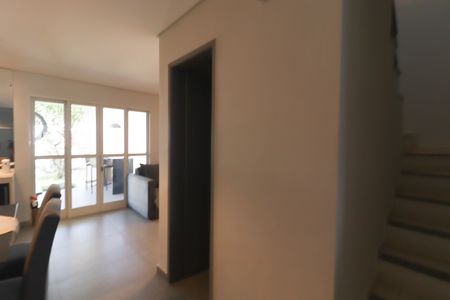 Casa de condomínio à venda com 125m², 3 quartos e 2 vagas Casa de condomínio à venda com 125m², 3 quartos e 2 vagasSala