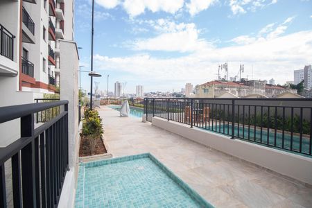 Apartamento para alugar com 42m², 2 quartos e 1 vaga Apartamento para alugar com 42m², 2 quartos e 1 vagaÁrea comum - Piscina