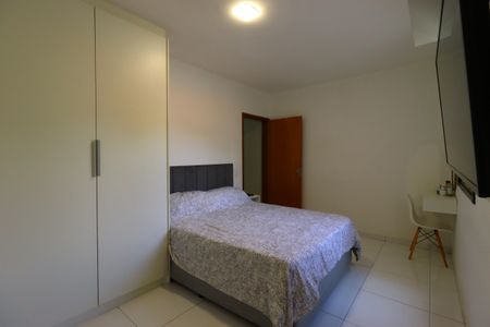 Apartamento à venda com 122m², 2 quartos e 2 vagasSuíte