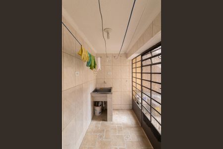 Casa à venda com 160m², 2 quartos e 1 vagaÁrea de Serviço