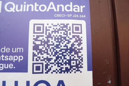 Casa à venda com 330m², 6 quartos e 8 vagasPlaca