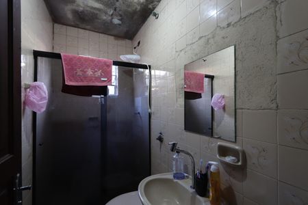 Casa à venda com 330m², 6 quartos e 8 vagasBanheiro - Casa 3