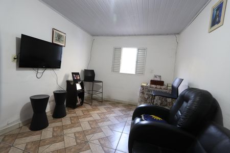 Casa à venda com 330m², 6 quartos e 8 vagasSala - Casa 2