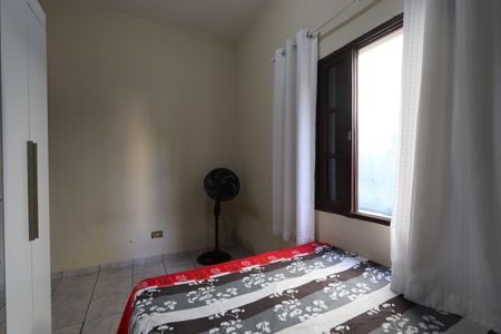 Casa à venda com 330m², 6 quartos e 8 vagasQuarto - Casa 1