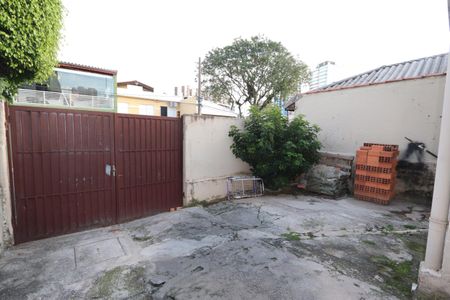 Casa à venda com 330m², 6 quartos e 8 vagasQuintal/Garagem