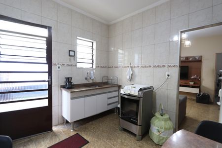 Casa à venda com 330m², 6 quartos e 8 vagasCozinha - Casa 1