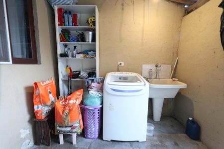 Casa à venda com 330m², 6 quartos e 8 vagasLavanderia - Casa 3