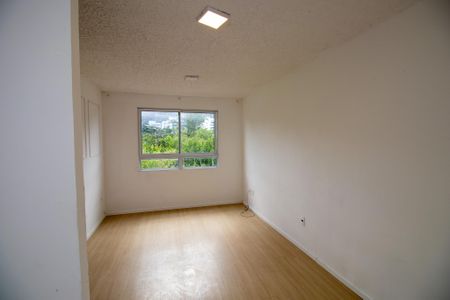 Apartamento à venda com 43m², 2 quartos e sem vaga Apartamento à venda com 43m², 2 quartos e sem vagaSala