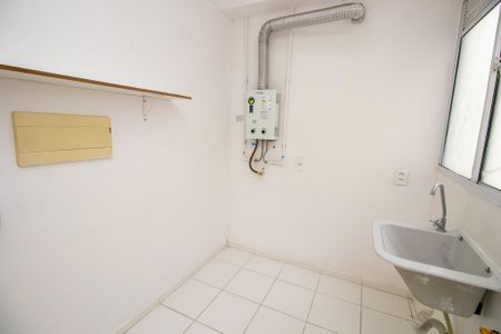 Apartamento à venda com 43m², 2 quartos e sem vaga Apartamento à venda com 43m², 2 quartos e sem vagaÁrea de Serviço