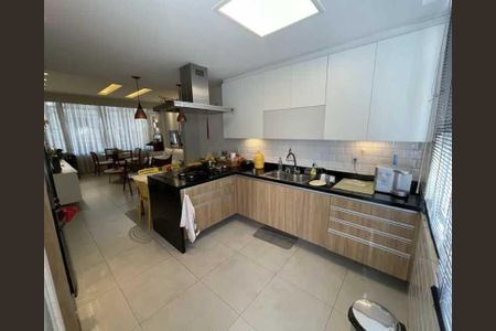 Apartamento à venda com 105m², 3 quartos e 1 vaga