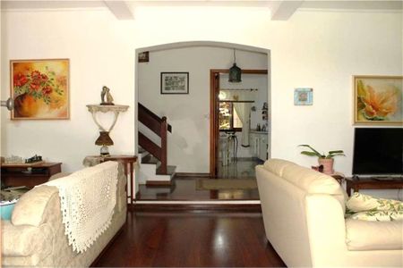 Casa à venda com 380m², 4 quartos e 6 vagas