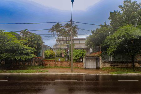 Casa à venda com 280m², 3 quartos e 2 vagasFachada