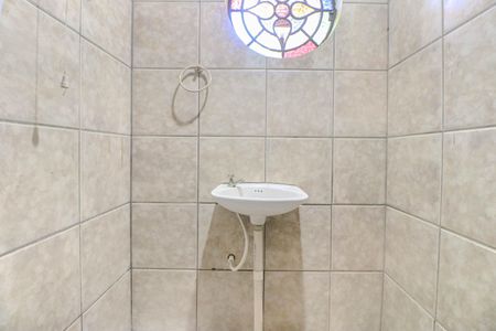 Casa à venda com 280m², 3 quartos e 2 vagasBanheiro de Serviço