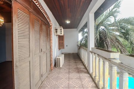 Casa à venda com 280m², 3 quartos e 2 vagasQuarto 2 - Varanda