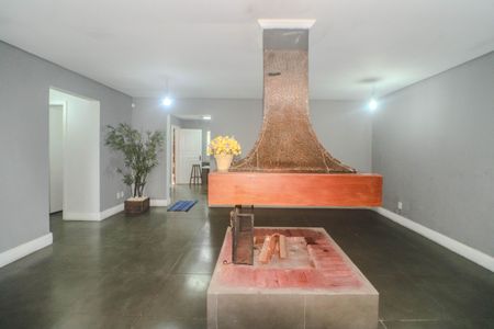 Casa à venda com 280m², 3 quartos e 2 vagasSala