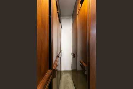 Casa à venda com 300m², 3 quartos e 2 vagasCloset do Quarto 1