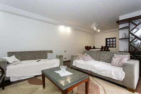 Casa à venda com 300m², 3 quartos e 2 vagasSala