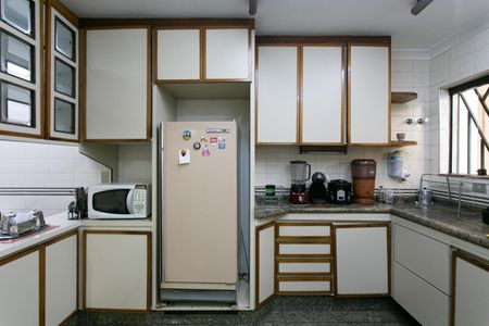 Casa à venda com 300m², 3 quartos e 2 vagasCozinha