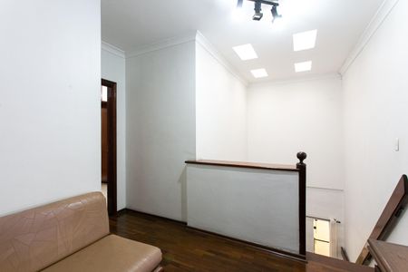 Casa à venda com 300m², 3 quartos e 2 vagasCorredor