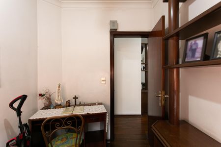 Casa à venda com 300m², 3 quartos e 2 vagasEscritório