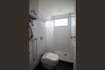 Apartamento à venda com 105m², 3 quartos e 2 vagas Apartamento à venda com 105m², 3 quartos e 2 vagasBanheiro da Suíte