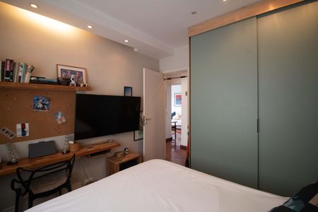 Apartamento à venda com 105m², 3 quartos e 2 vagas Apartamento à venda com 105m², 3 quartos e 2 vagasQuarto 2