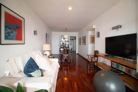 Apartamento à venda com 105m², 3 quartos e 2 vagas Apartamento à venda com 105m², 3 quartos e 2 vagasSala