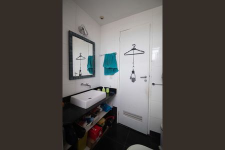 Apartamento à venda com 105m², 3 quartos e 2 vagas Apartamento à venda com 105m², 3 quartos e 2 vagasBanheiro da Suíte