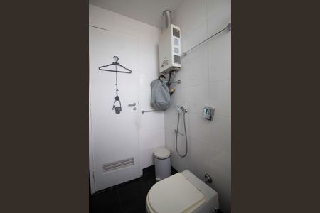 Apartamento à venda com 105m², 3 quartos e 2 vagas Apartamento à venda com 105m², 3 quartos e 2 vagasBanheiro da Suíte