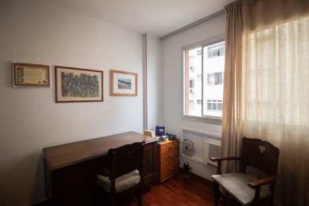 Apartamento à venda com 105m², 3 quartos e 2 vagas Apartamento à venda com 105m², 3 quartos e 2 vagasQuarto 1