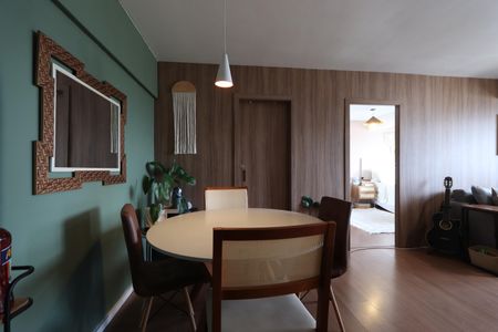 Apartamento para alugar com 60m², 2 quartos e 1 vagaSala de Jantar