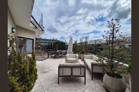 Apartamento à venda com 284m², 4 quartos e 3 vagasVaranda