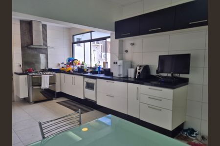 Apartamento à venda com 284m², 4 quartos e 3 vagasCozinha