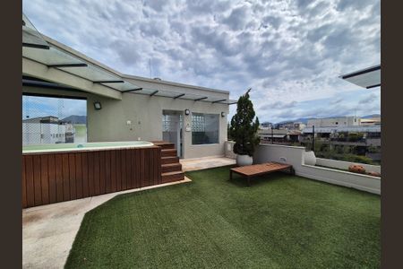 Apartamento à venda com 284m², 4 quartos e 3 vagasÁrea externa