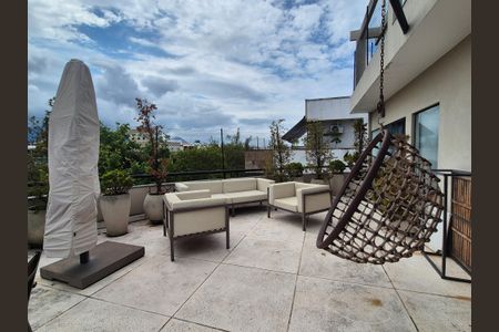 Apartamento à venda com 284m², 4 quartos e 3 vagasVaranda