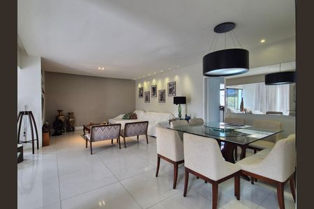 Apartamento à venda com 284m², 4 quartos e 3 vagasSala