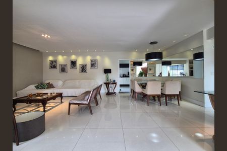 Apartamento à venda com 284m², 4 quartos e 3 vagasSala