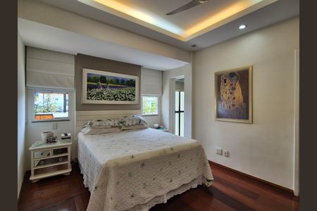 Apartamento à venda com 284m², 4 quartos e 3 vagasSuite 1