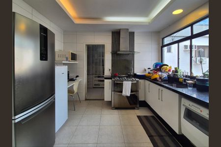 Apartamento à venda com 284m², 4 quartos e 3 vagasCozinha