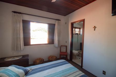 Casa à venda com 200m², 3 quartos e 2 vagas Casa à venda com 200m², 3 quartos e 2 vagasQuarto 3 - Suíte