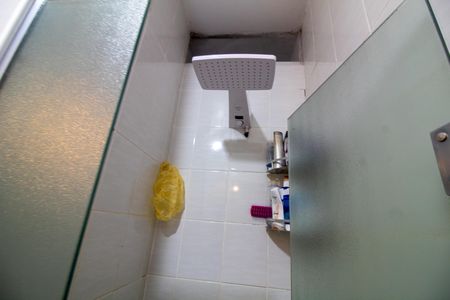 Casa à venda com 200m², 3 quartos e 2 vagas Casa à venda com 200m², 3 quartos e 2 vagasBanheiro