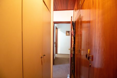 Casa à venda com 200m², 3 quartos e 2 vagas Casa à venda com 200m², 3 quartos e 2 vagasQuarto 3 - Suíte