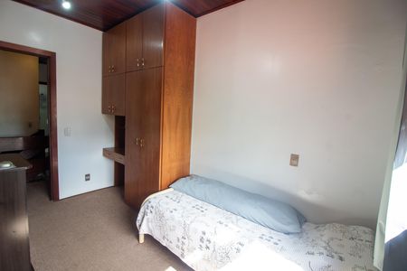 Casa à venda com 200m², 3 quartos e 2 vagas Casa à venda com 200m², 3 quartos e 2 vagasQuarto 2