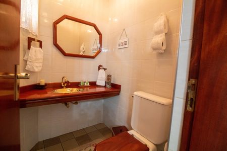 Casa à venda com 200m², 3 quartos e 2 vagas Casa à venda com 200m², 3 quartos e 2 vagasLavabo