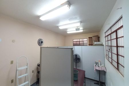 Casa à venda com 110m², 3 quartos e sem vagaQuarto 3 - Serviço