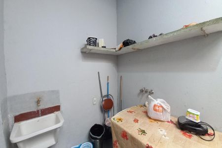 Casa à venda com 110m², 3 quartos e sem vagaÁrea de Serviço