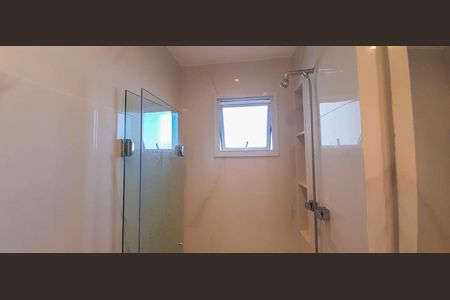 Apartamento à venda com 84m², 2 quartos e 2 vagasBanheiro da Suíte 1